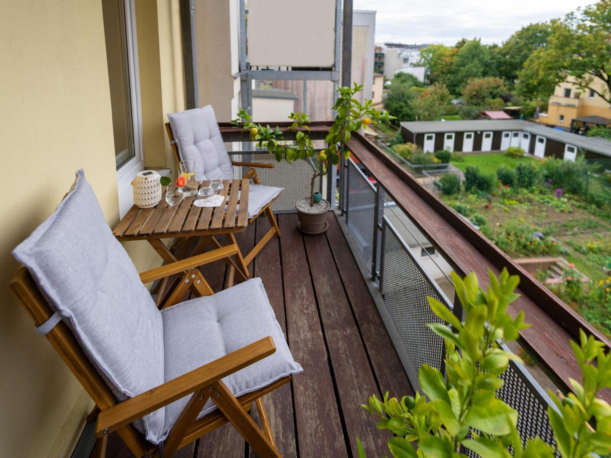 Schlosskoenig - Modernes & Zentrales Apartment Mit Balkon Und Arbeitsplatz Schwerin  Exterior photo